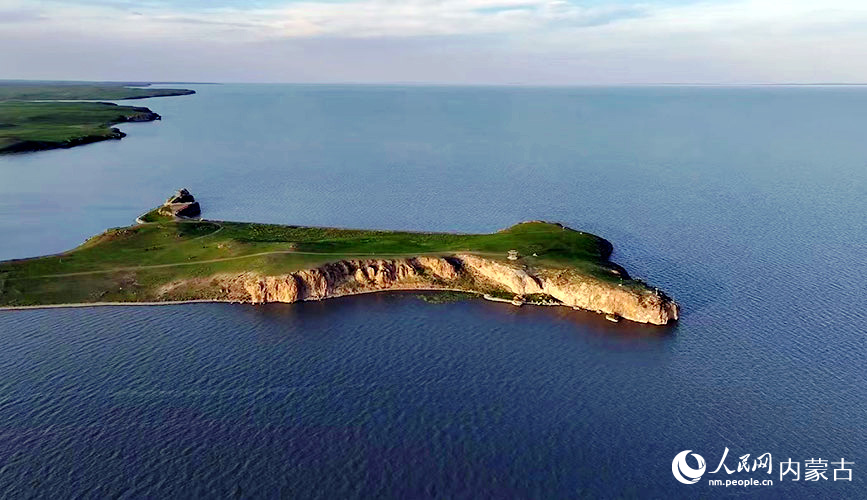 Foto menunjukkan pemandangan Tasik Hulun di New Barag Right Banner, di bandar Hulun Buir, di Wilayah Autonomi Mongolia Dalam, utara China. (Foto/Xi Jiri)